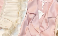 玩异少妇一区二区A片